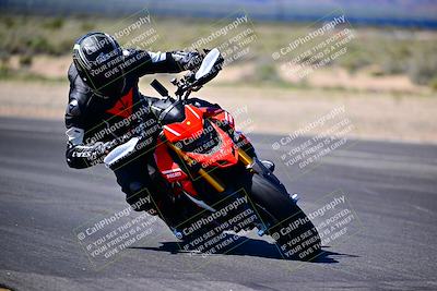 media/Mar-25-2024-Moto Forza (Mon) [[8d4319bd68]]/3-Intermediate Group/Session 3 (Turn 16 Inside)/